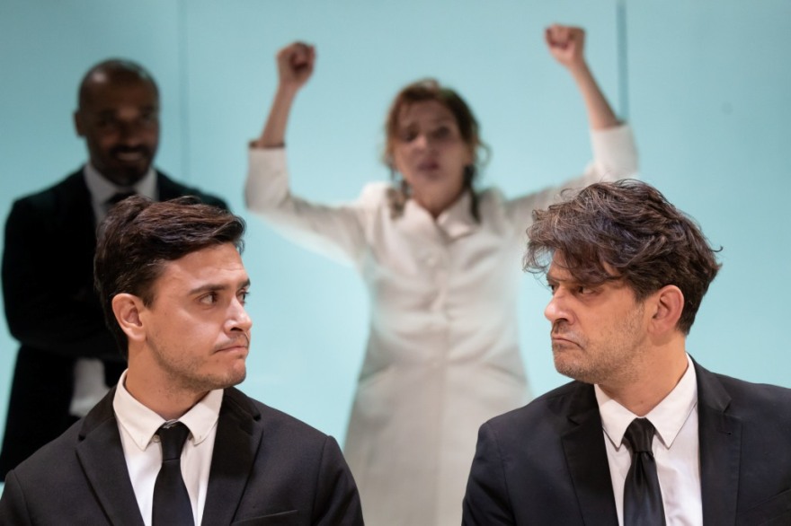 «Μένουμε Σπίτι»: Πρεμιέρα σήμερα για το πρόγραμμα «Το Θέατρο Τέχνης -και- στο σπίτι»