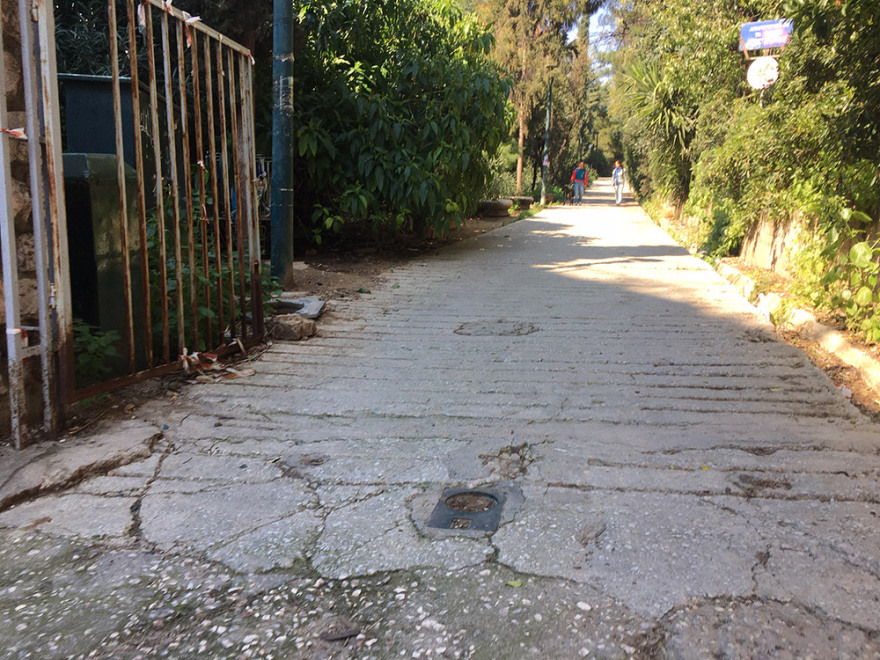 Κορωνοϊός - Φωτογραφίες: Κλειστό το Πεδίον του Άρεως, ελάχιστος κόσμος στα άλλα πάρκα της Αθήνας