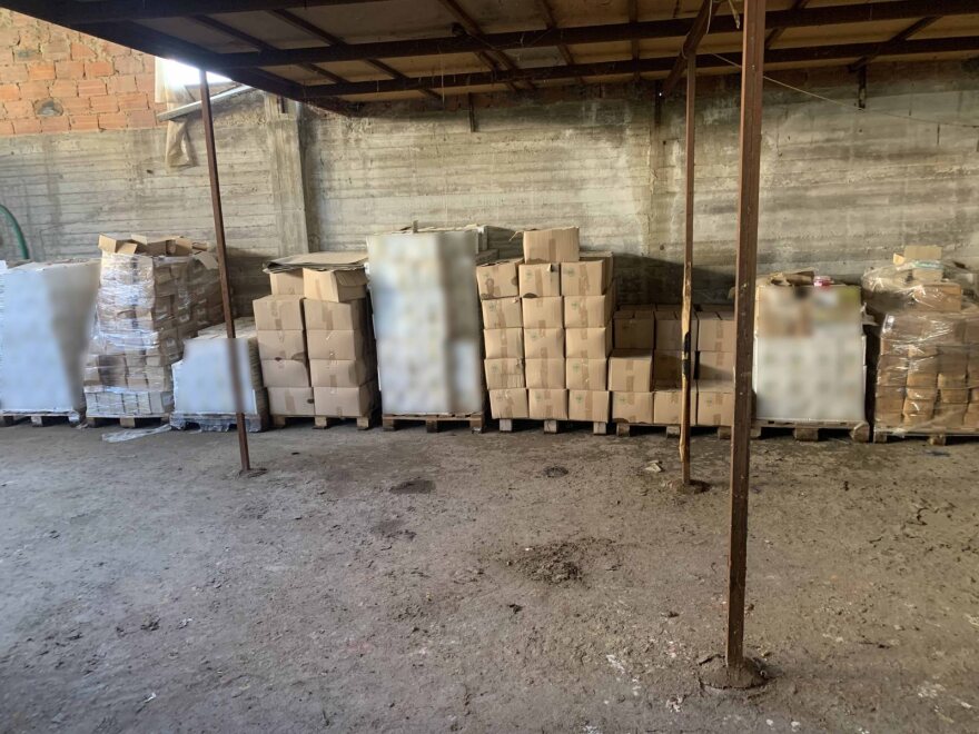 Θεσσαλονίκη: Χειροπέδες για χιλιάδες λίτρα παράνομων φυτοφάρμακών από τη Βουλγαρία - Δείτε φωτογραφίες
