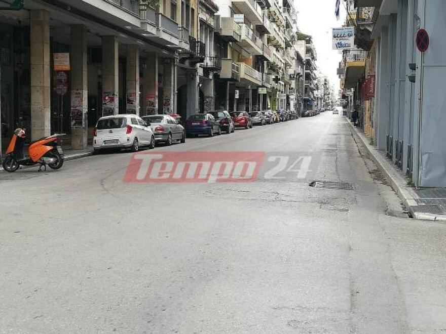Κορωνοϊός - Πάτρα: Δεν κυκλοφορούσε... ψυχή το πρωί της Κυριακής - Δείτε εικόνες