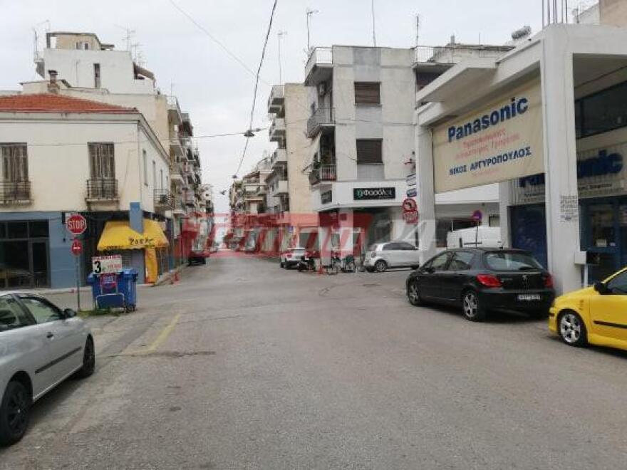 Κορωνοϊός - Πάτρα: Δεν κυκλοφορούσε... ψυχή το πρωί της Κυριακής - Δείτε εικόνες