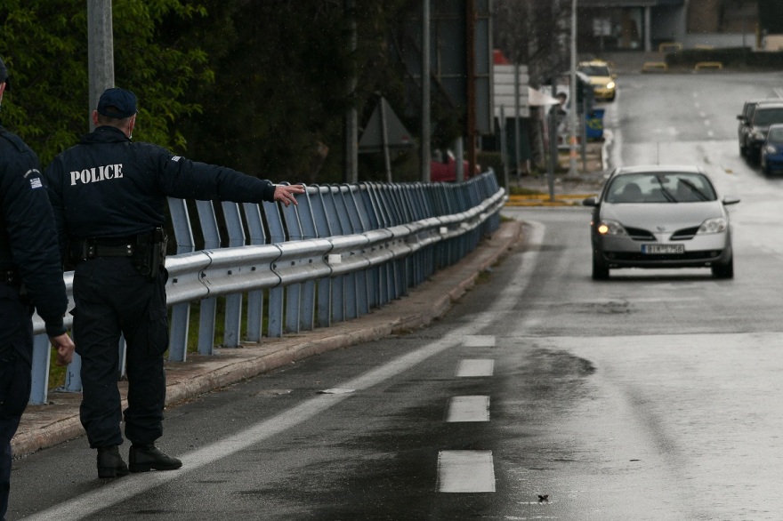 Απαγόρευση κυκλοφορίας: Σε ισχύ το νέο μέτρο - Ξεκίνησαν οι έλεγχοι - Τι πρέπει να έχετε μαζί σας