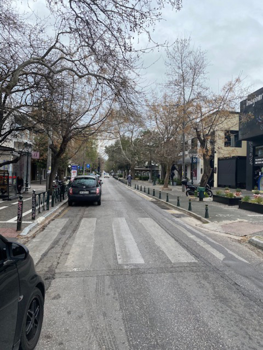 Απαγόρευση κυκλοφορίας: Έρημοι δρόμοι στα βόρεια προάστια - Δείτε κυκλοφορίες