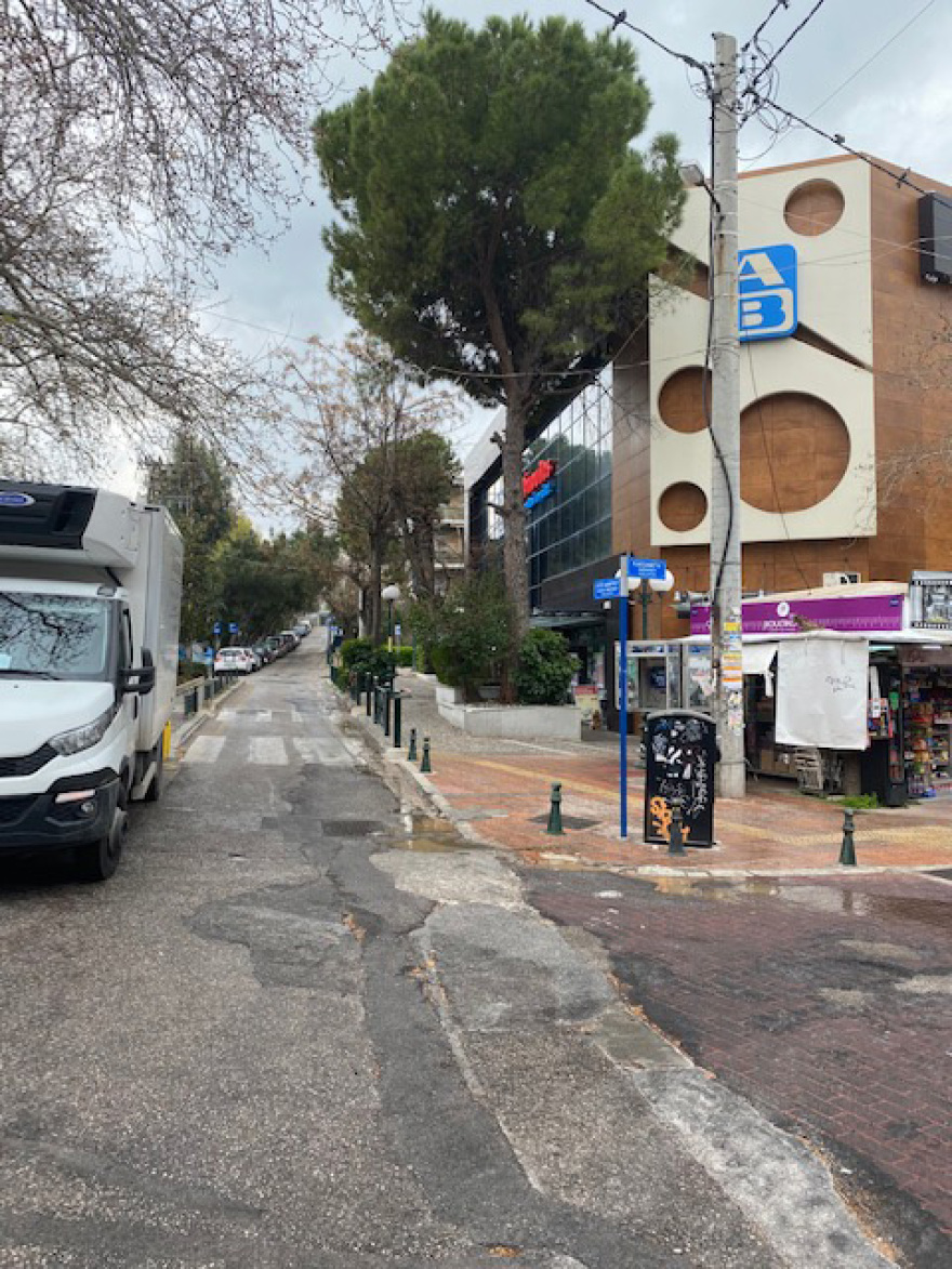 Απαγόρευση κυκλοφορίας: Έρημοι δρόμοι στα βόρεια προάστια - Δείτε κυκλοφορίες