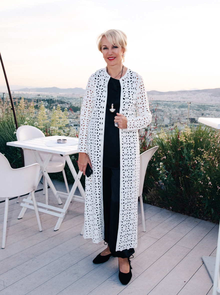 Κορωνοϊός - Πώς... «Μένουμε Σπίτι»; 16 διάσημοι απαντούν