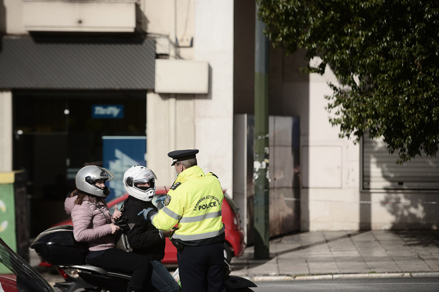 Απαγόρευση κυκλοφορίας: Εικόνα συμμόρφωσης στην πρεμιέρα – Νέες διευκρινίσεις για τις μετακινήσεις