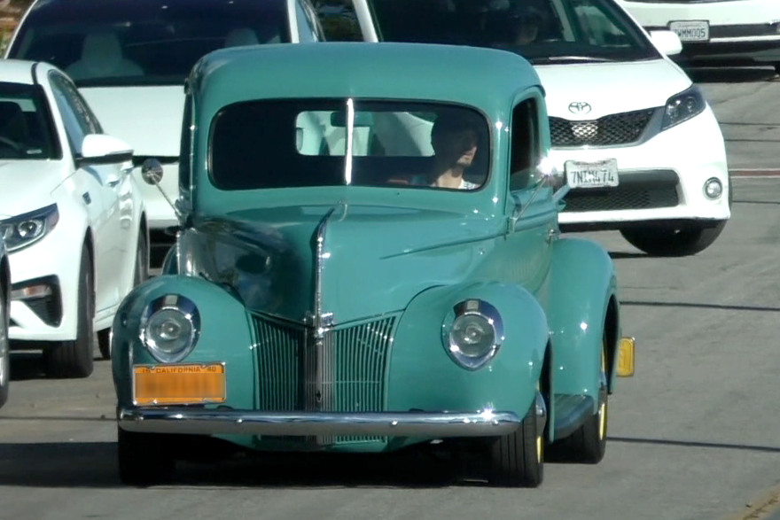 Ορλάντο Μπλουμ - Κέιτι Πέρι: Από την καραντίνα στο βενζινάδικο και ένα φιλί στο στόμα  