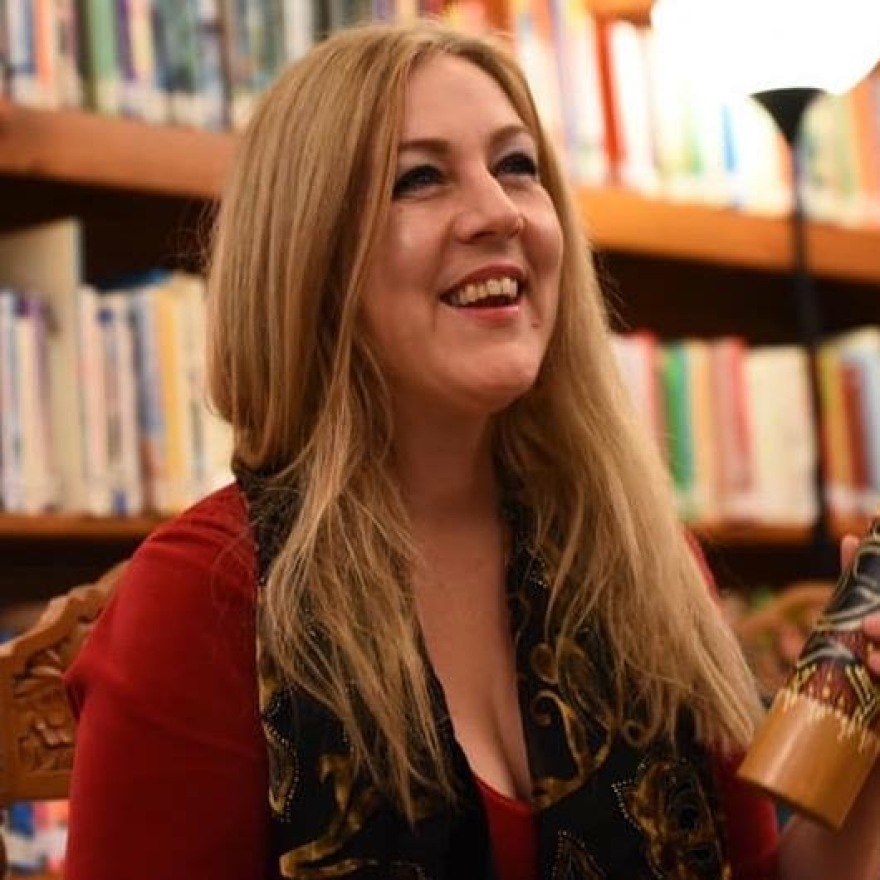 Κορωνοϊός: «Μένουμε σπίτι» και ακούμε παραμύθια από τη Σάσα Βούλγαρη στον ΘΕΜΑ 104,6