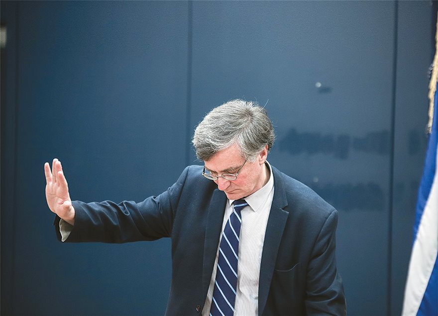 Σωτήρης Τσιόδρας: Ο λοιμωξιολόγος - σύμβολο στη μάχη του κορωνοϊού - Οι γονείς του και οι ευχές τους 