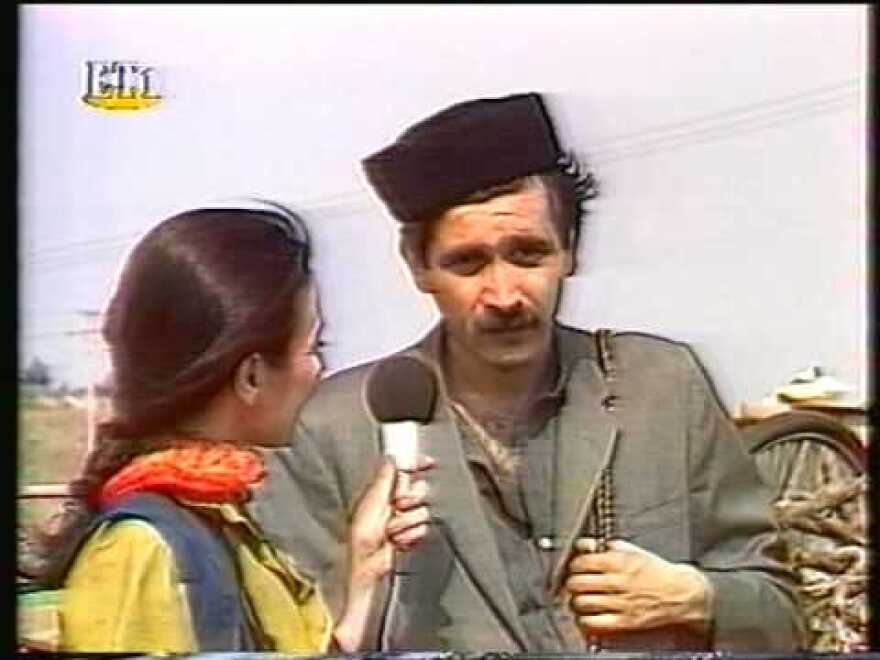   ΕΡΤ: Γιορτάζει αύριο την Παγκόσμια Ημέρα Θεάτρου με την επιθεώρηση «Τα Αλαλούμια» από την «Ελεύθερη Σκηνή»