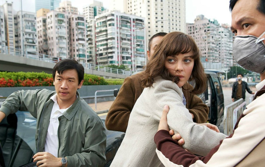«Contagion»: Γιατί να (μη) δεις την ανατριχιαστικά «προφητική» ταινία