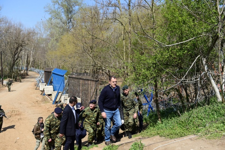 Παναγιωτόπουλος από τον Έβρο: «Δεν λήγει ο συναγερμός, οι δυνάμεις παραμένουν σε εγρήγορση»