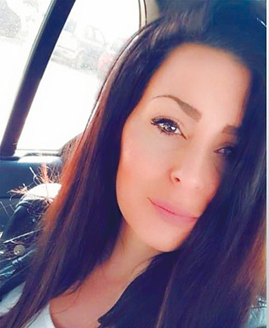 Έγκλημα στην Κηφισιά: Είπε στη μητέρα του «Πάω βόλτα» και σκότωσε τη σύζυγο και τη φίλη της