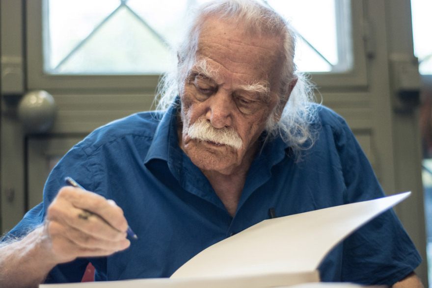 Μανώλης Γλέζος: Μόνο ο χρόνος τον νίκησε