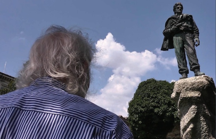 Μανώλης Γλέζος: Το ντοκιμαντέρ που φωτίζει τον άνθρωπο πίσω από τον ήρωα 