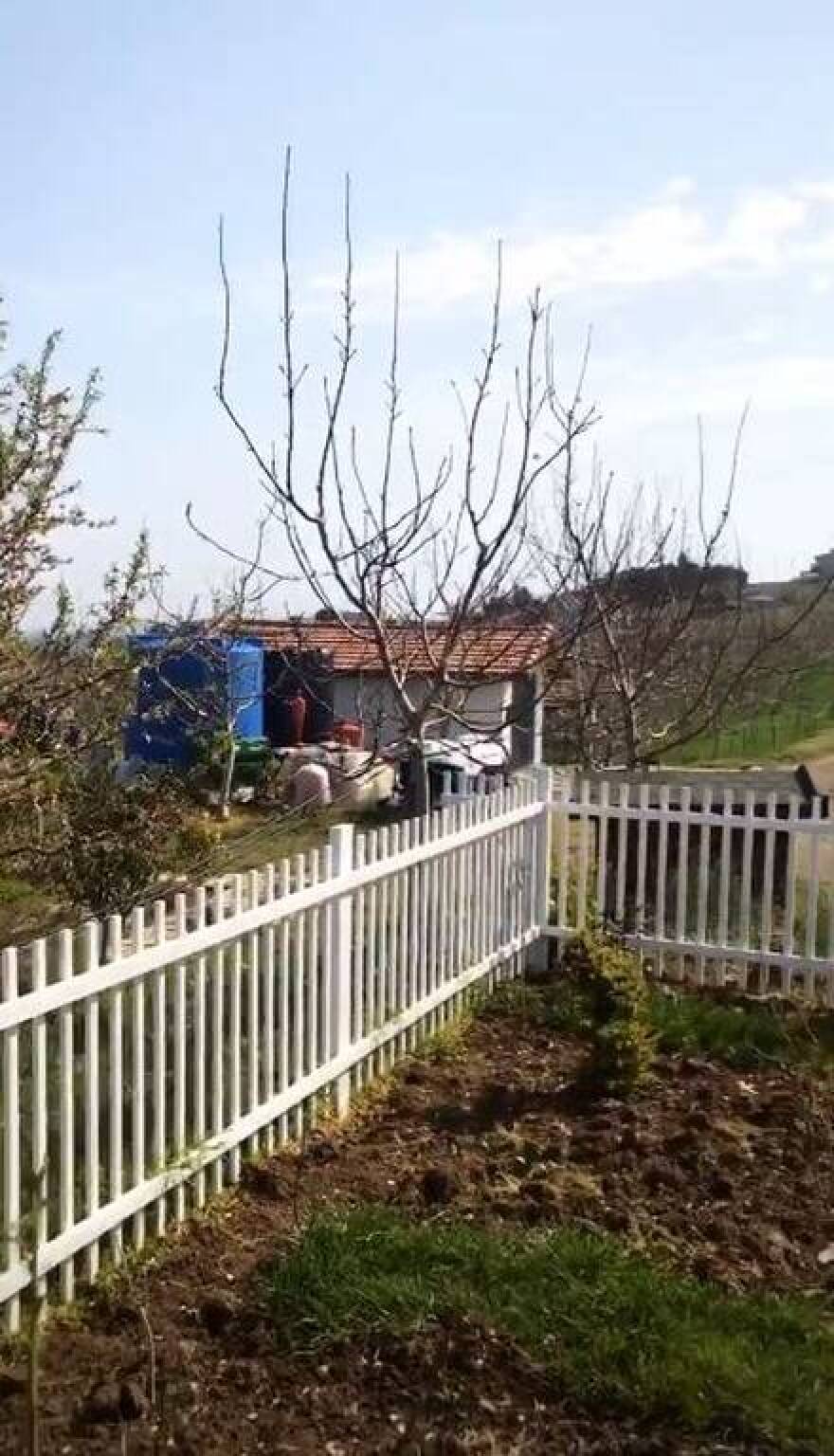 Χαρά Παππά - Μπουράκ Χακί: Με αγροτικές δουλειές περνάει την καραντίνα το ζευγάρι