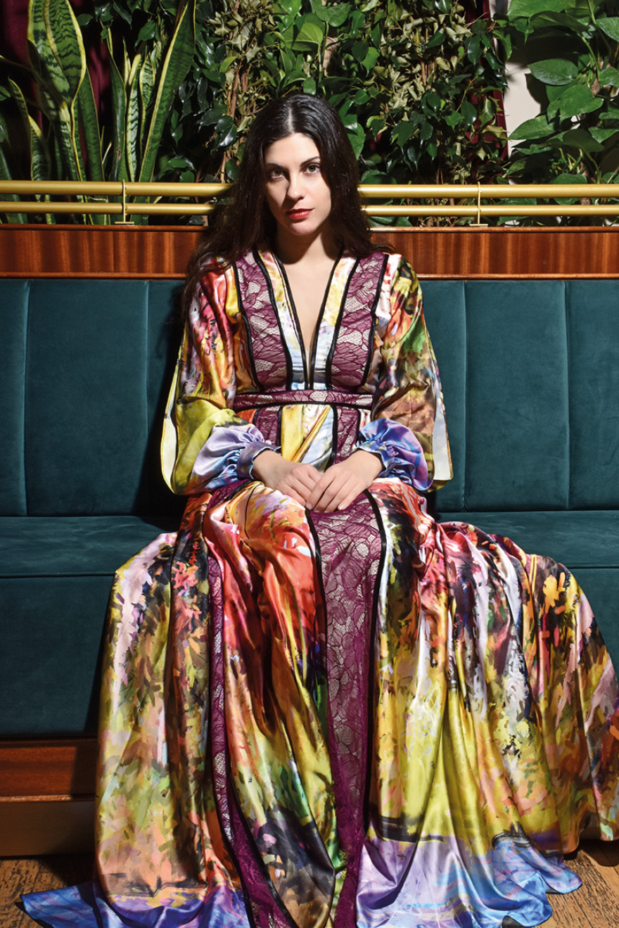 Ηρώ Μπέζου: Μια σύγχρονη θεατρίνα παλιάς κοπής