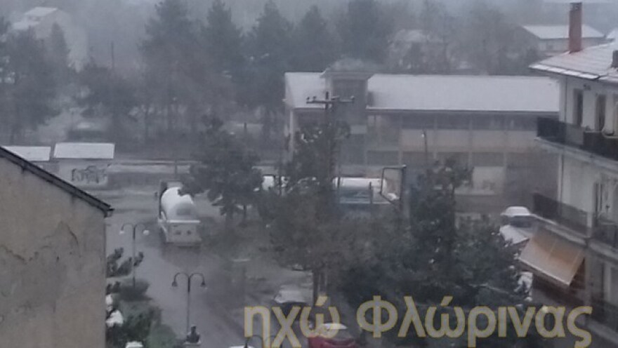 Καιρός: Πρωταπριλιά με κακοκαιρία - Καταιγίδες, τσουχτερό κρύο και χιόνια - Πού θα είναι έντονα τα φαινόμενα