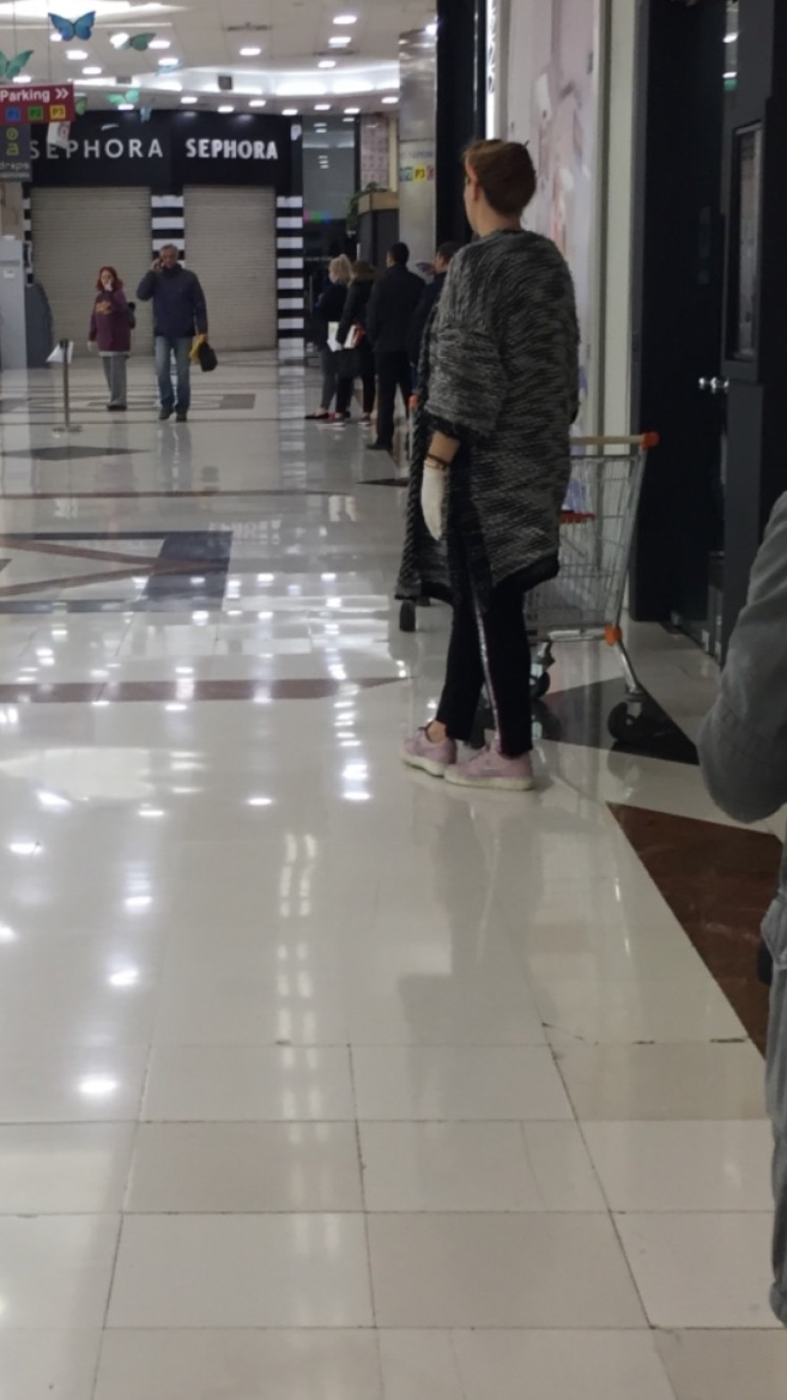 Κορωνοϊός: Ουρές στα σούπερ μάρκετ το απόγευμα της Παρασκευής