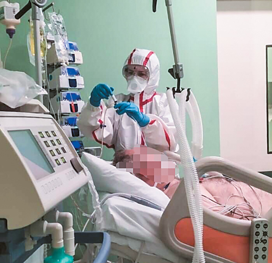 Κορωνοϊός: Στις ΜΕΘ με τους ήρωες της πρώτης γραμμής