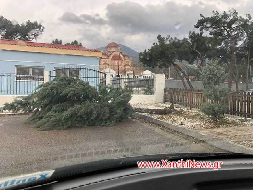 Κακοκαιρία: Καταστροφές και πλημμύρες σε πολλές περιοχές - Πού θα χτυπήσει τη Δευτέρα