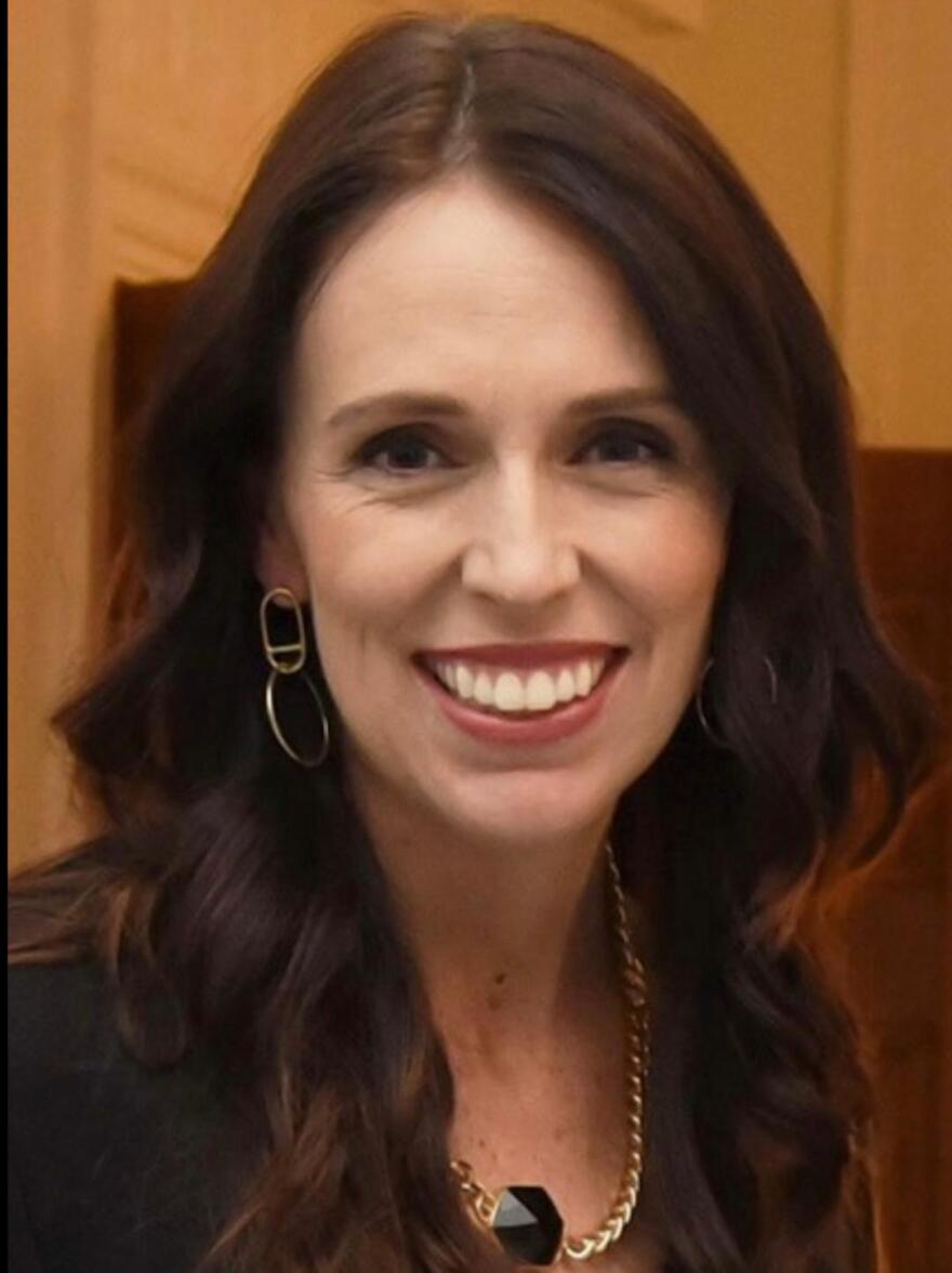 Κορωνοϊός: Ζαΐχ Μεσίας Μπολσονάρου vs Τζασίντα Άρντερν: «Η πεντάμορφη και το τέρας» του Covid-19