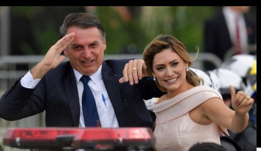 Κορωνοϊός: Ζαΐχ Μεσίας Μπολσονάρου vs Τζασίντα Άρντερν: «Η πεντάμορφη και το τέρας» του Covid-19