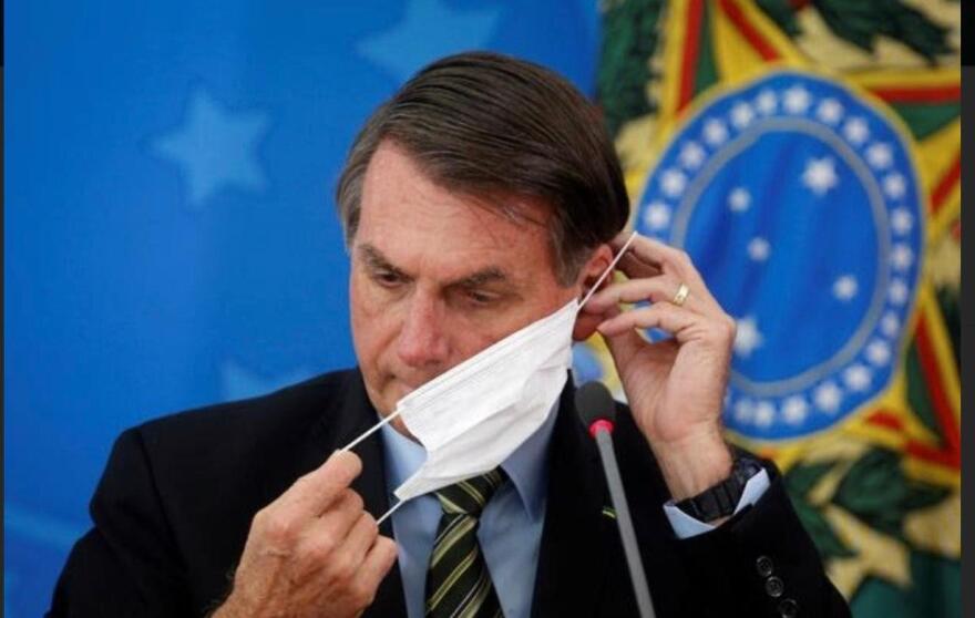 Κορωνοϊός: Ζαΐχ Μεσίας Μπολσονάρου vs Τζασίντα Άρντερν: «Η πεντάμορφη και το τέρας» του Covid-19