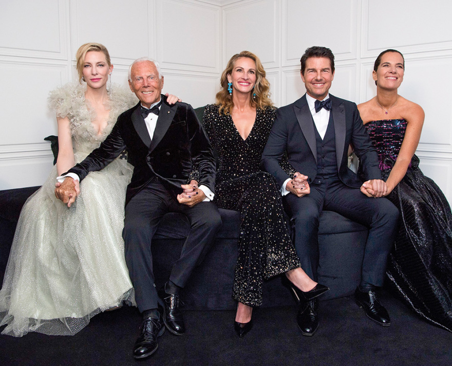 Τζόρτζιο Αρμάνι: Από την υψηλή ραπτική... στην παραγωγή νοσοκομειακών στολών