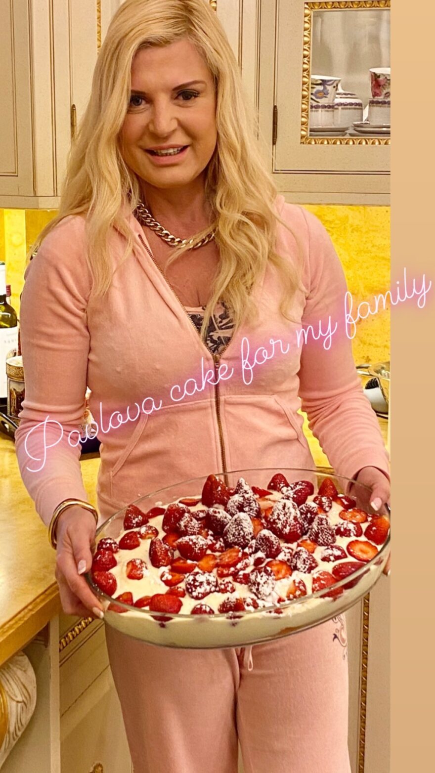 Μαρίνα Πατούλη: Μένει σπίτι και μαγειρεύει για την οικογένειά της