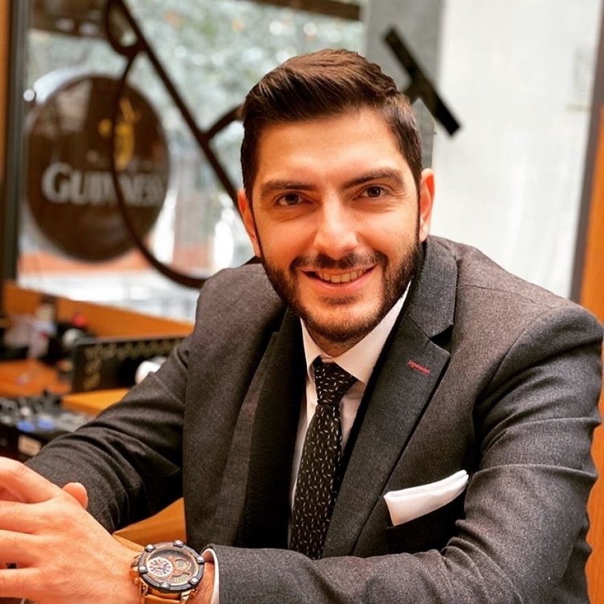  Κεραμέως: Δημόσιο «ευχαριστώ» από δικηγόρο γιατί μερίμνησε για μαθητές που δεν έχουν υπολογιστές