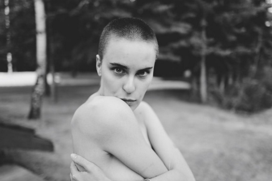 Ο Bruce Willis ξύρισε το κεφάλι της κόρης του στην καραντίνα 