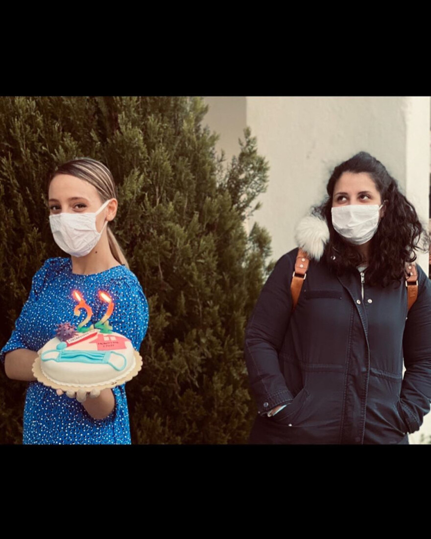 Άννα Κορακάκη: Η τούρτα γενεθλίων είχε θέμα τον κορωνοϊό