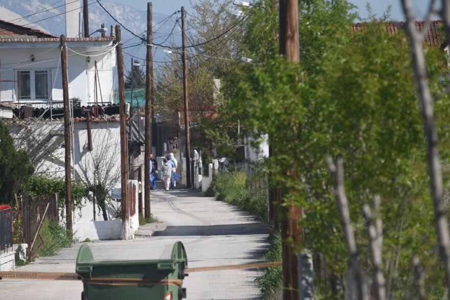 Κορωνοϊός - Λάρισα: Ξεκίνησαν τα μαζικά τεστ στον οικισμό των Ρομά