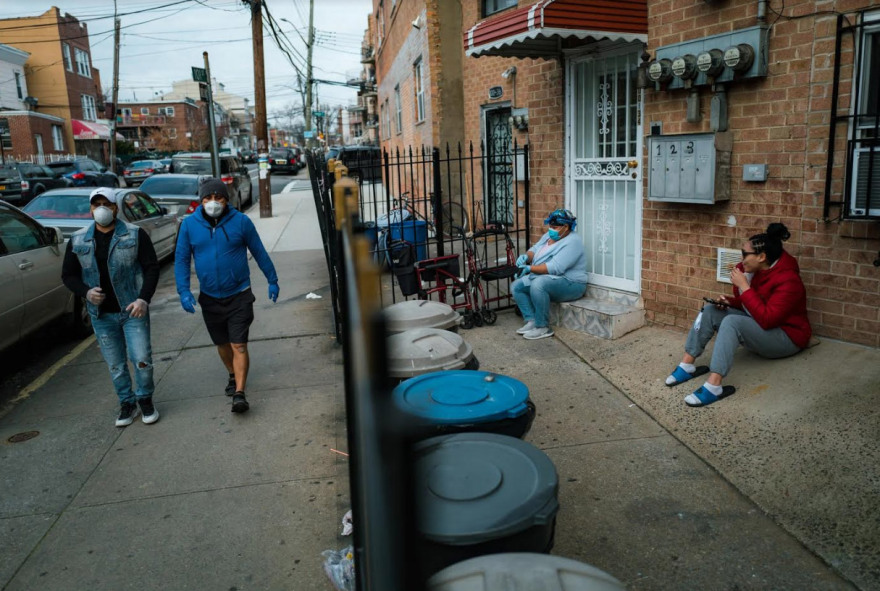Κορωνοϊός - ΗΠΑ: Το συγκλονιστικό οδοιπορικό στο Κουίνς από τους New York Times