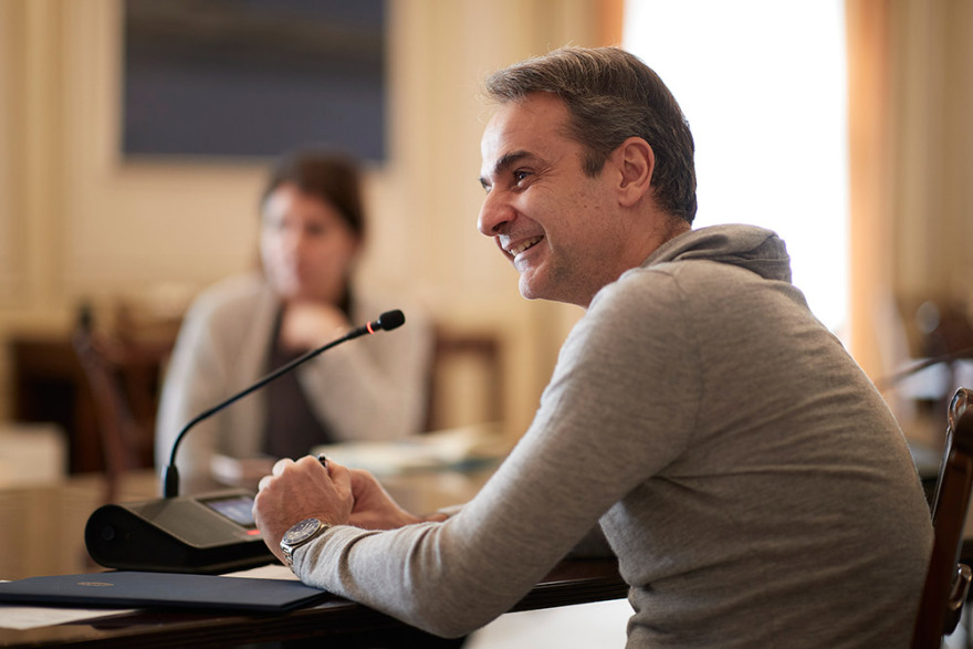 Μητσοτάκης στο κέντρο επιχειρήσεων της Πολιτικής Προστασίας: Η Ελλάδα ανταποκρίθηκε στην πρωτοφανή κρίση