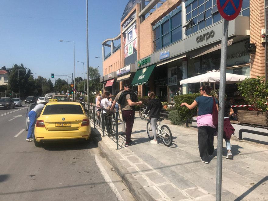 Απαγόρευση κυκλοφορίας: Η καλοκαιρία έβγαλε κόσμο έξω - Δείτε φωτογραφίες