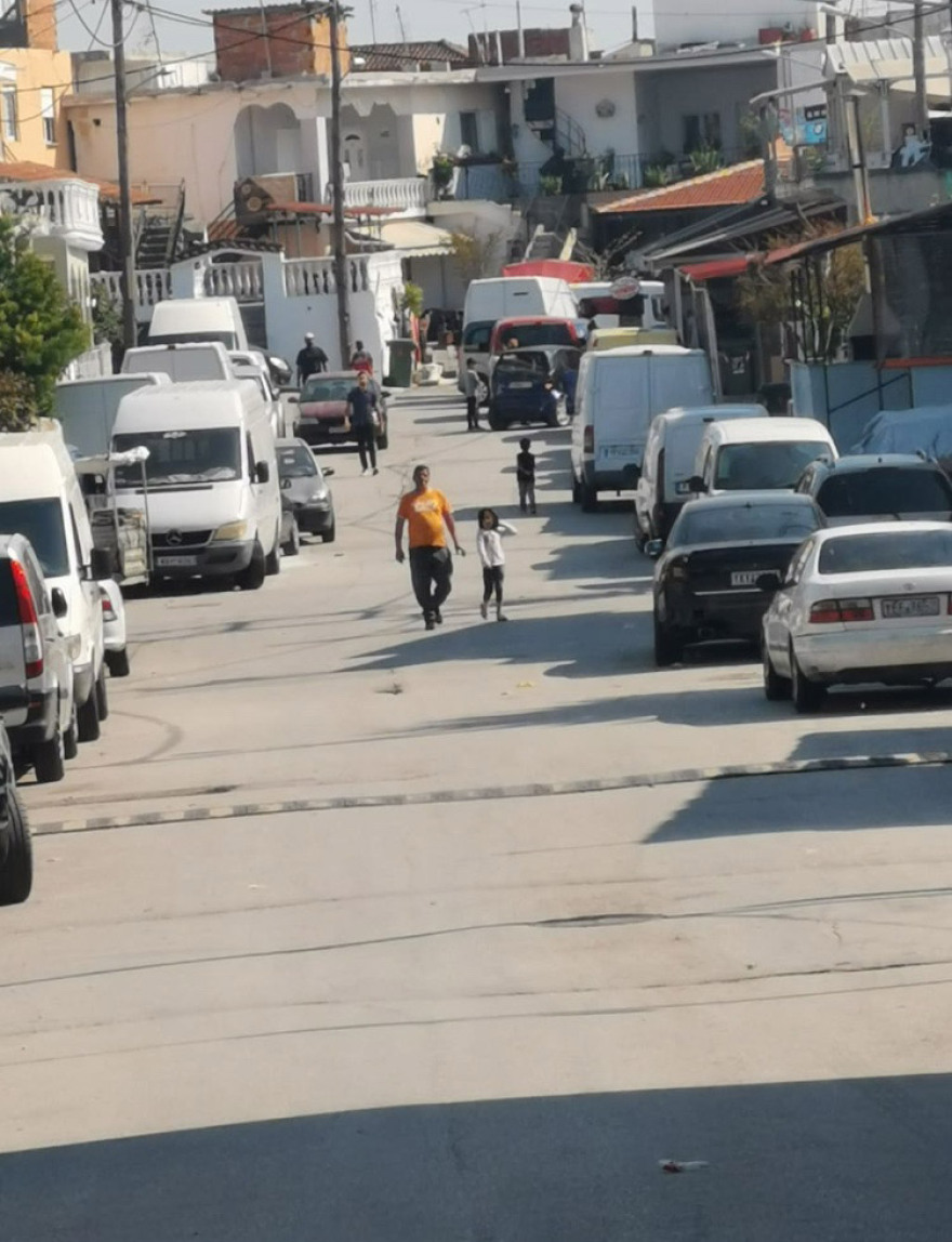 Λάρισα: Είναι γεγονός, οι Ρομά μπήκαν - επιτέλους - σε καραντίνα! ( Βίντεο)