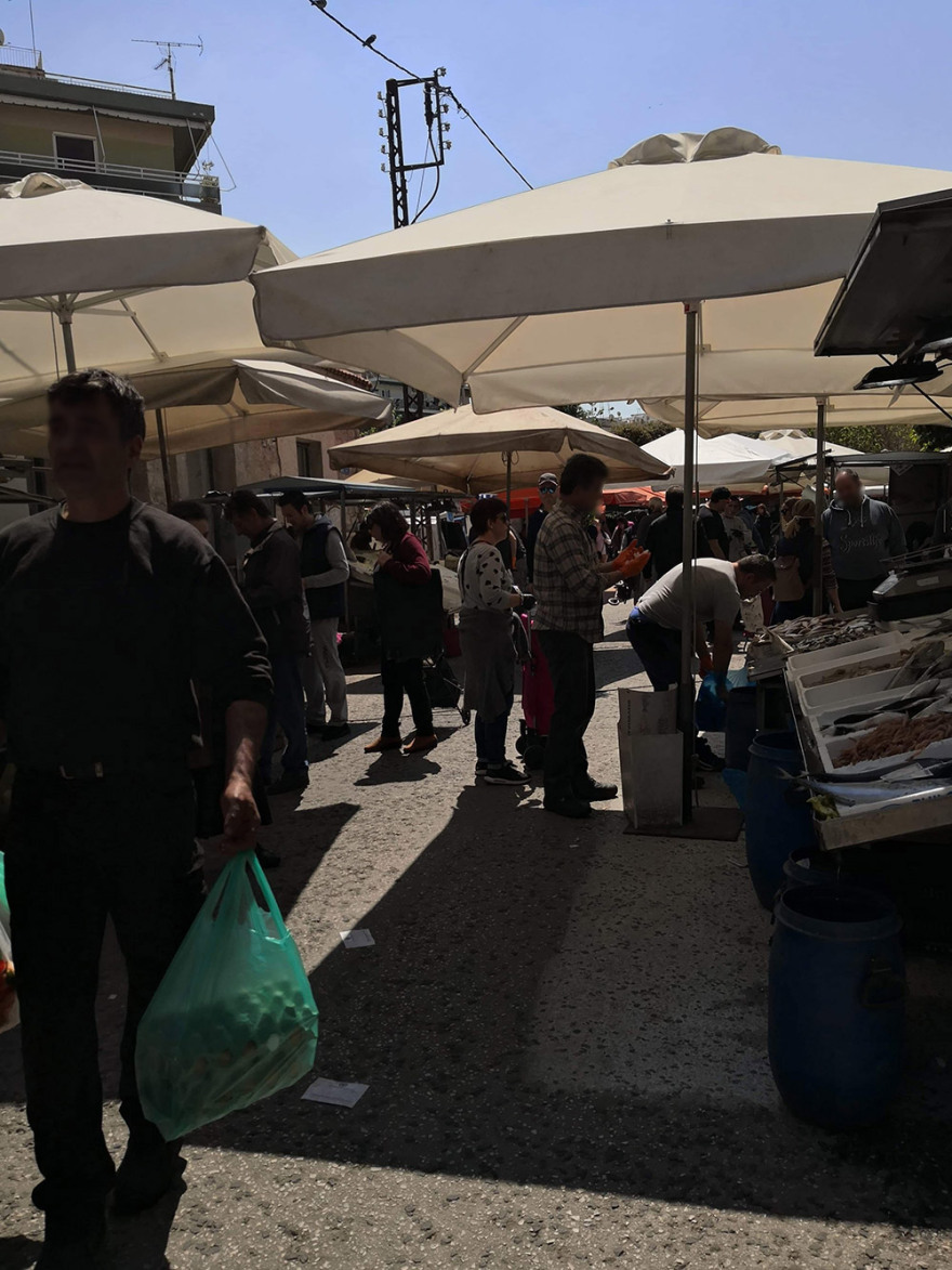 Απαγόρευση κυκλοφορίας: Η καλοκαιρία έβγαλε κόσμο έξω - Δείτε φωτογραφίες