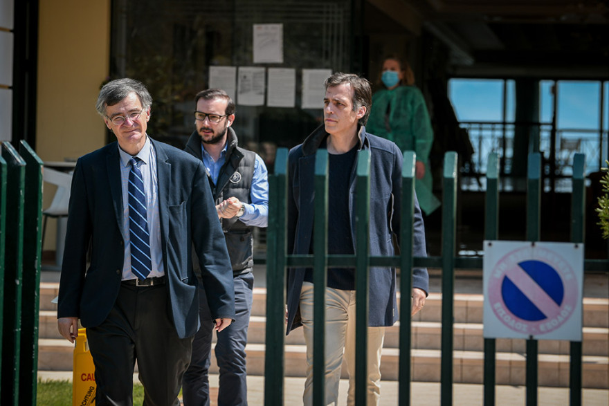 Κορωνοϊός: Στο γηροκομείο της Νέας Μάκρης ο Σωτήρης Τσιόδρας