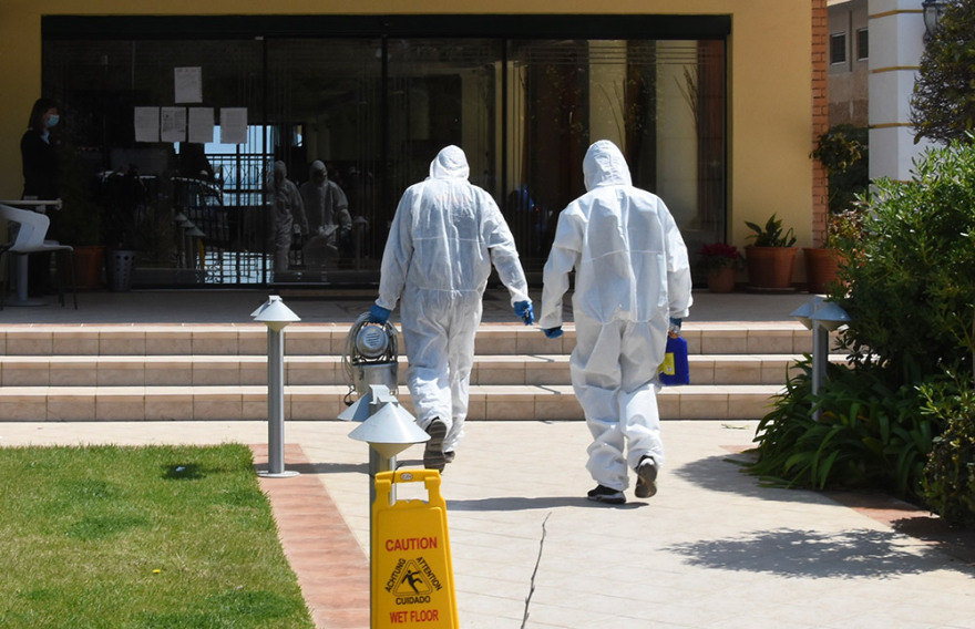 Κορωνοϊός: Στο γηροκομείο της Νέας Μάκρης ο Σωτήρης Τσιόδρας