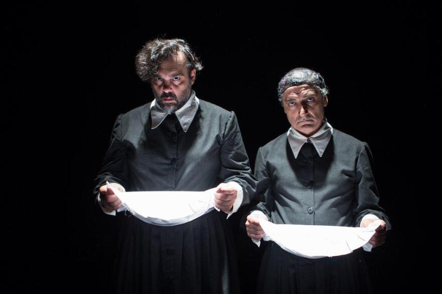 Θέατρο του Νέου Κόσμου: 32 παραστάσεις - δώρο στο κοινό μέσω διαδικτύου