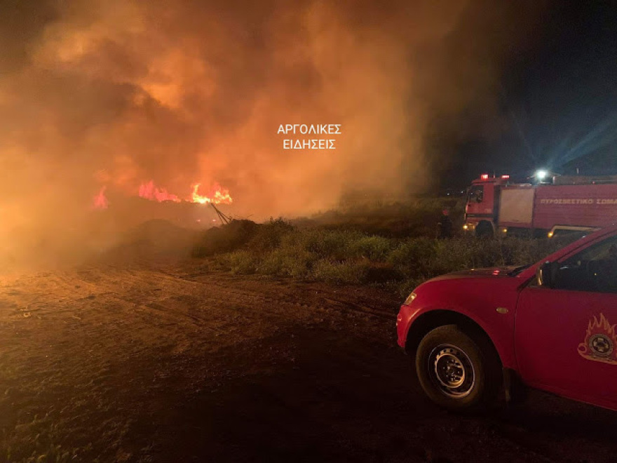 Πυρκαγιά σε χωματερή στο Άργος (φωτ.)