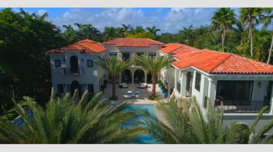 Αυτή είναι η έπαυλη των 900τ.μ. που πούλησε ο Ρικ Πιτίνο 