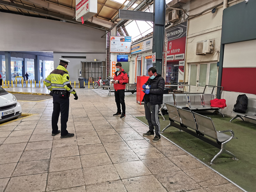 Έλεγχοι στα ΚΤΕΛ: Τσάκωσαν Αλβανούς εργάτες από τη Μύκονο με προορισμό την Ηγουμενίτσα