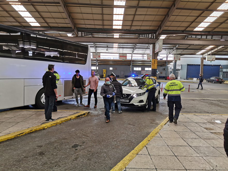 Έλεγχοι στα ΚΤΕΛ: Τσάκωσαν Αλβανούς εργάτες από τη Μύκονο με προορισμό την Ηγουμενίτσα