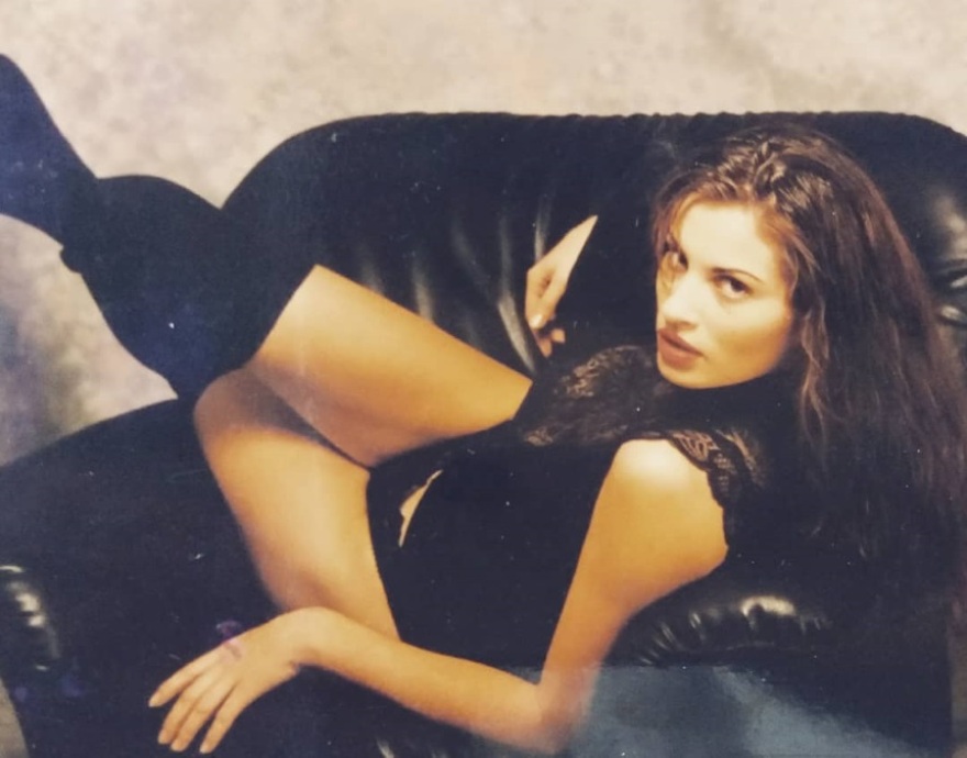 Θεοφανία Παπαθωμά: Η σέξι φωτογραφία από το παρελθόν και το μήνυμα της ηθοποιού 