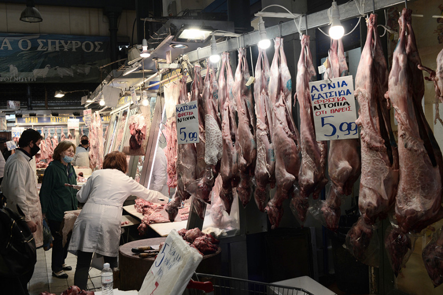 Απαγόρευση κυκλοφορίας: Μειωμένη η κίνηση στη Βαρβάκειο - Εντείνονται οι έλεγχοι