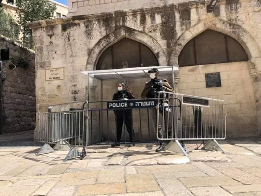 Πάσχα χωρίς πιστούς στους Αγίους Τόπους - Απόκοσμες εικόνες από την άδεια Ιερουσαλήμ