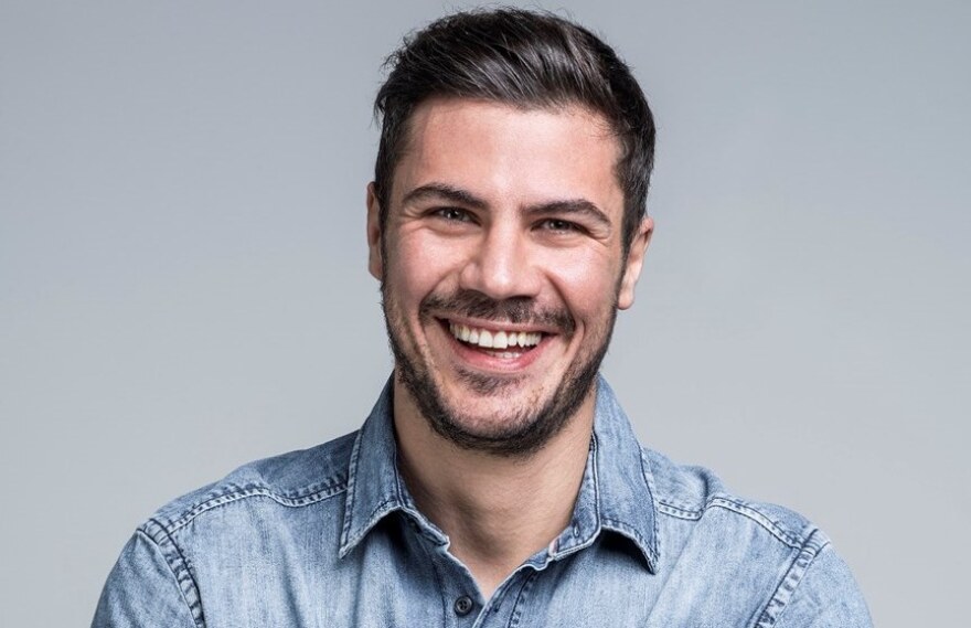 Το δημόσιο «ευχαριστώ» του Λευτέρη Λαζάρου στον Άκη Πετρετζίκη